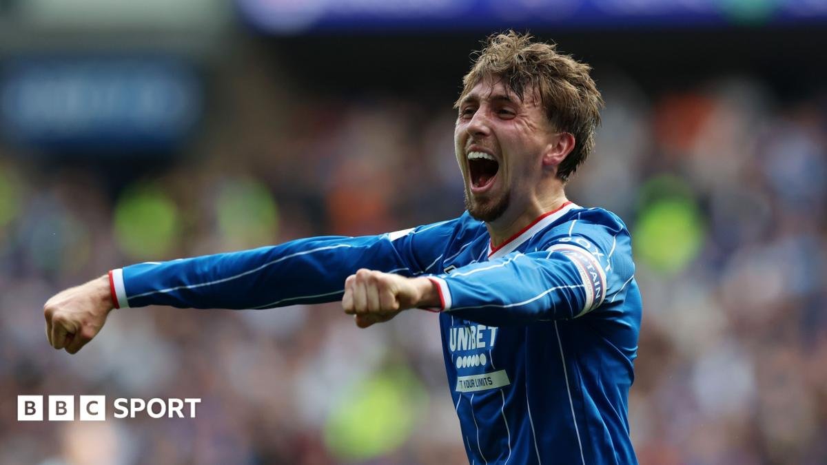 'Shades of Ferguson' as Neil runs show for Rangers