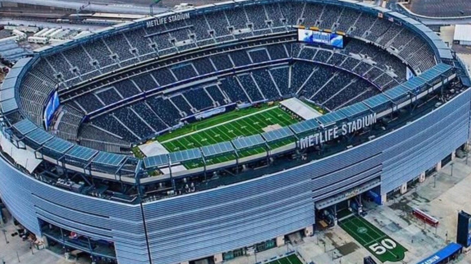 MetLife Stadium weather radar: Could Giants vs Titans face rain disruption? Does stadium have a roof? Latest forecast
