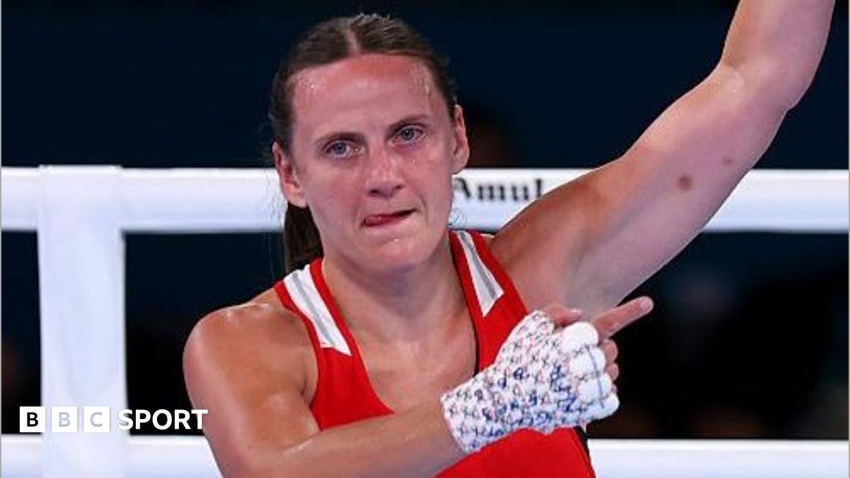 Walsh settles for bronze with semi-final defeat