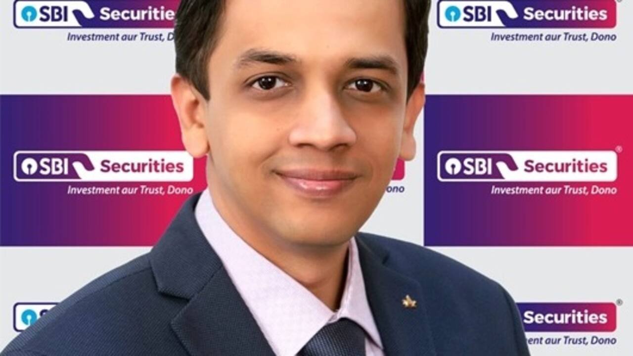 F&O Talk: Nifty has slipped below its crucial support, says Sudeep Shah; picks 5 stocks for next week