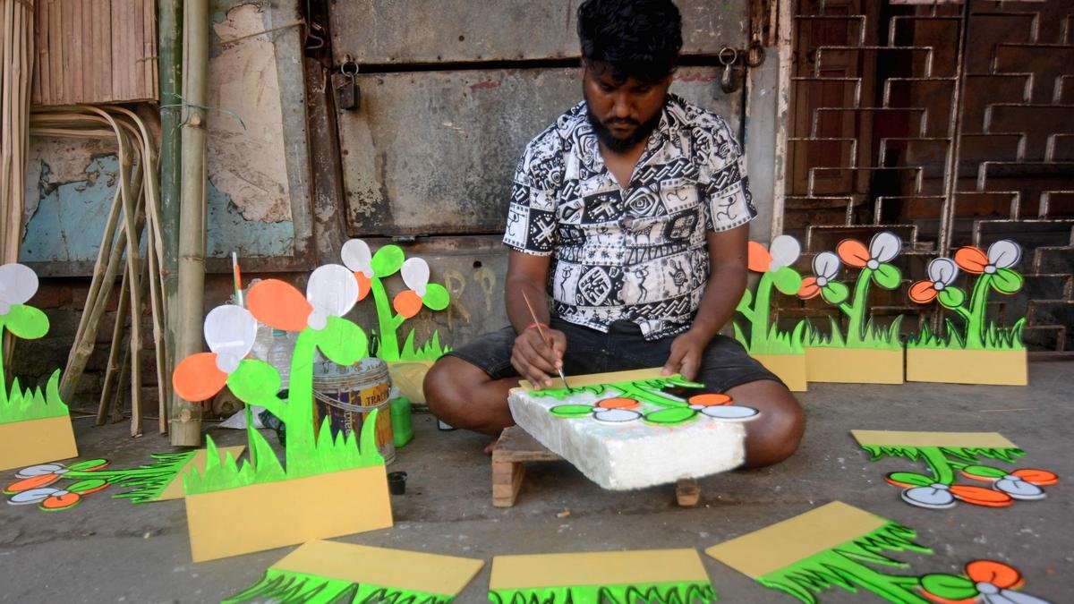TMC symbol freeze row: Supreme Court asks EC adjudication timeline