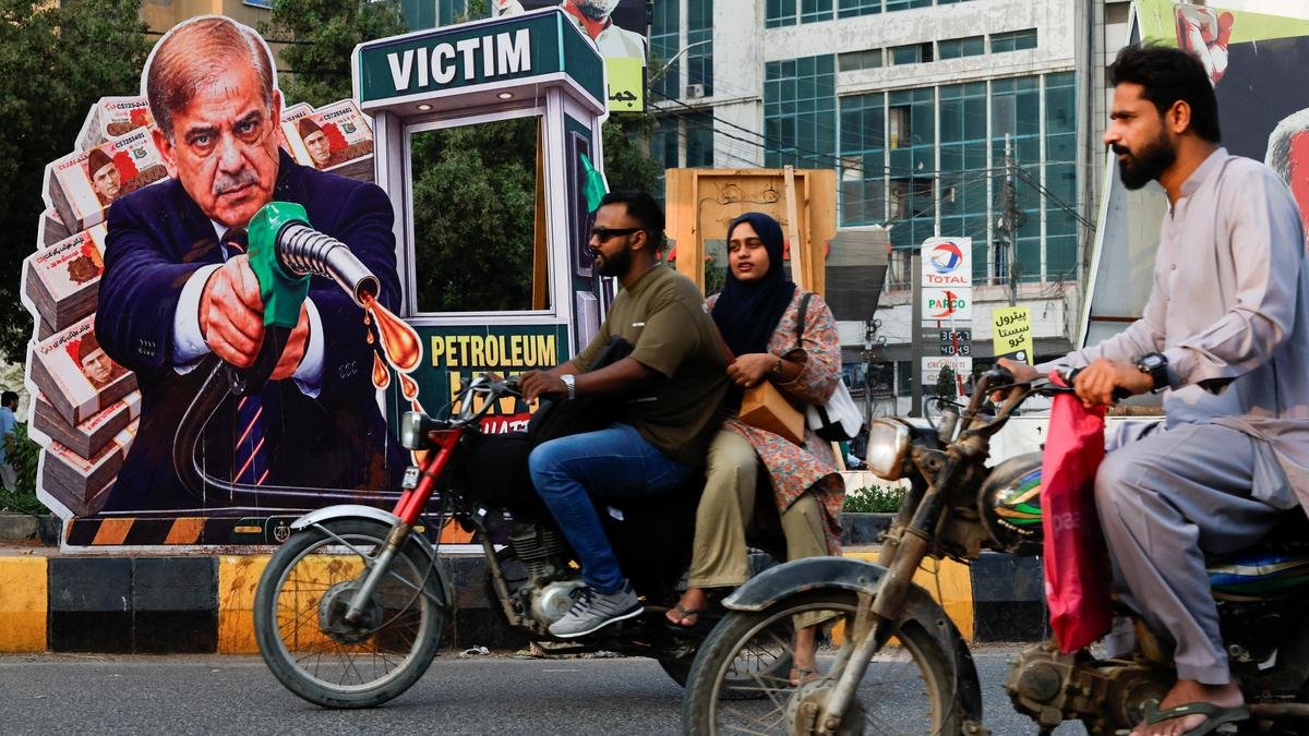 Pakistan announces austerity measures amid rising fuel prices