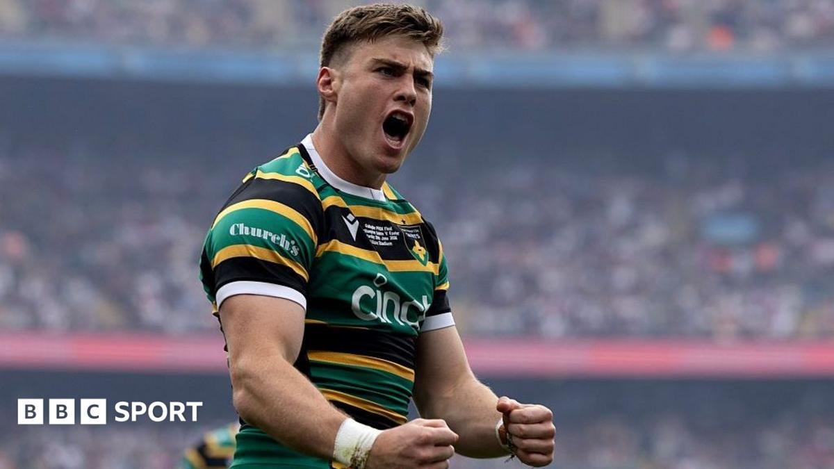 England winger Freeman signs new Northampton deal