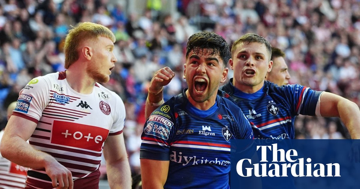 Wakefield stun treble-hunting Wigan to reach first Super League Grand Final