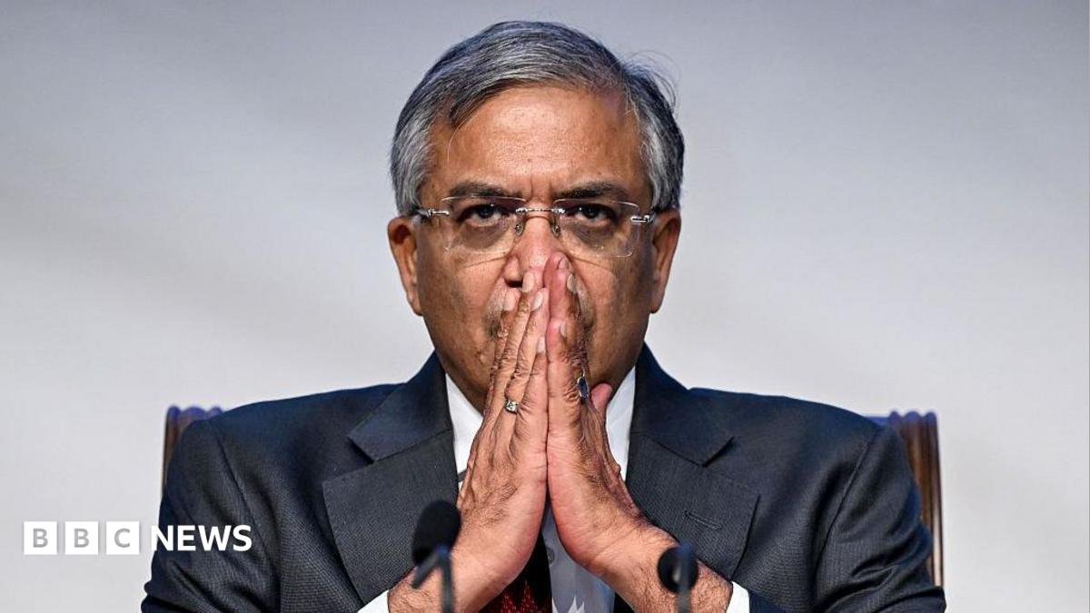 Why India's Election Commission is in the eye of a storm - again