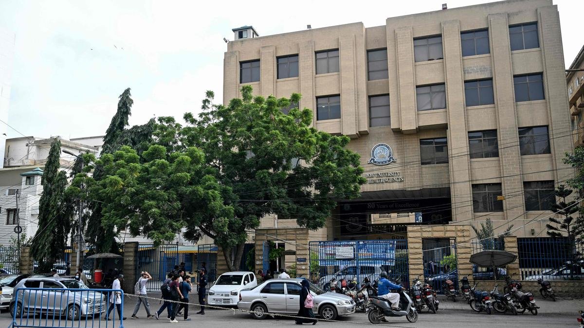 Pakistan court blocks expulsion of Afghan medical college students