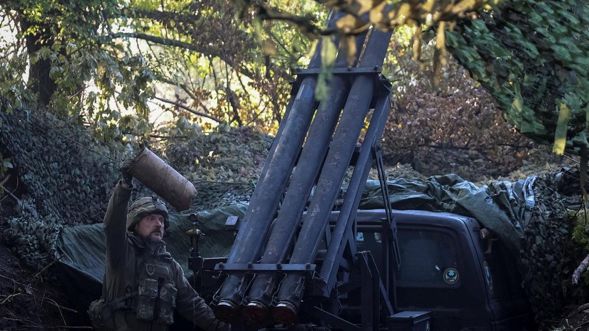 At least 7 dead as Russia, Ukraine exchange strikes and aerial war intensifies