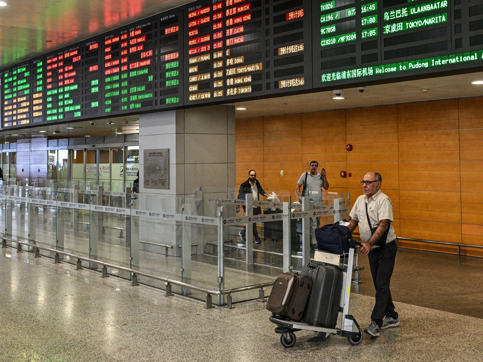 Flights between Iraq’s Najaf and Iran resumed as Tehran protests US curbs