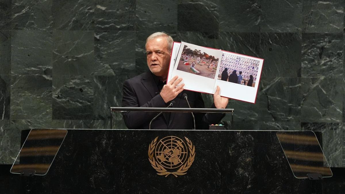 Tehran will not surrender in war with U.S., but believes in diplomacy: Iran President tells UN