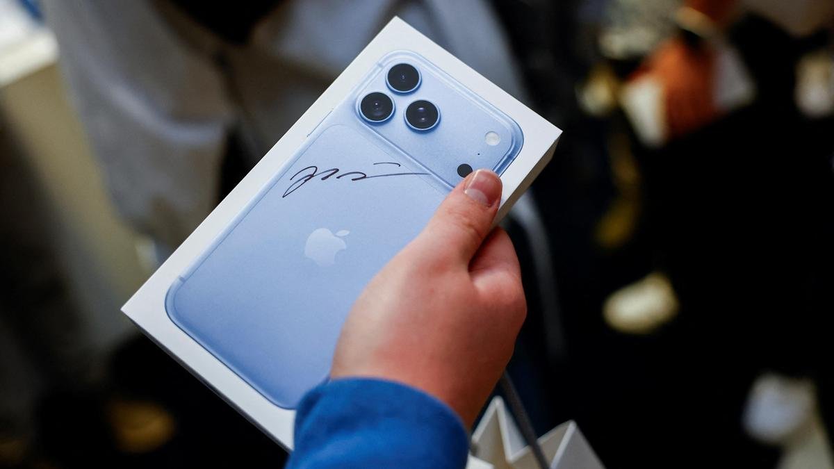 Apple owes record $5.7 billion in haptic technology patent case, US jury says