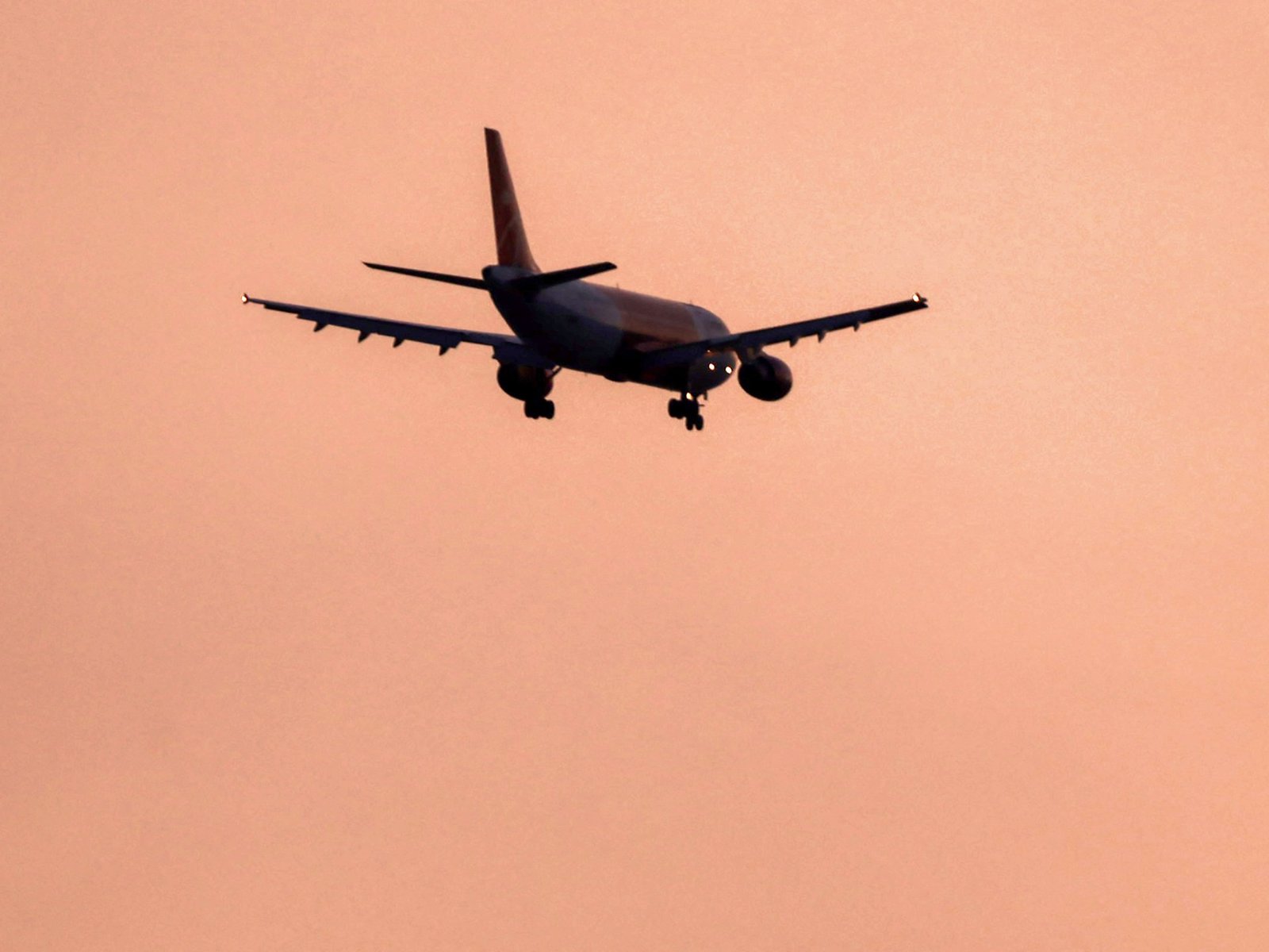 Iraqi airports halt Iranian flights after new US aviation sanctions