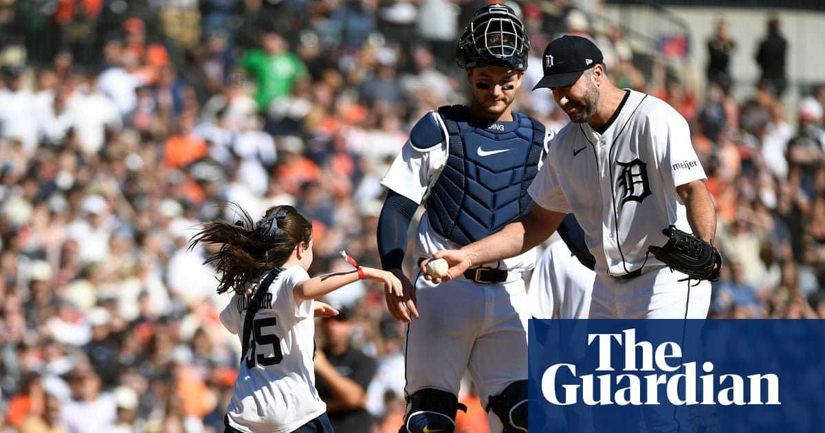 Justin Verlander leaves field in tears with daughter after final start of 21-year career