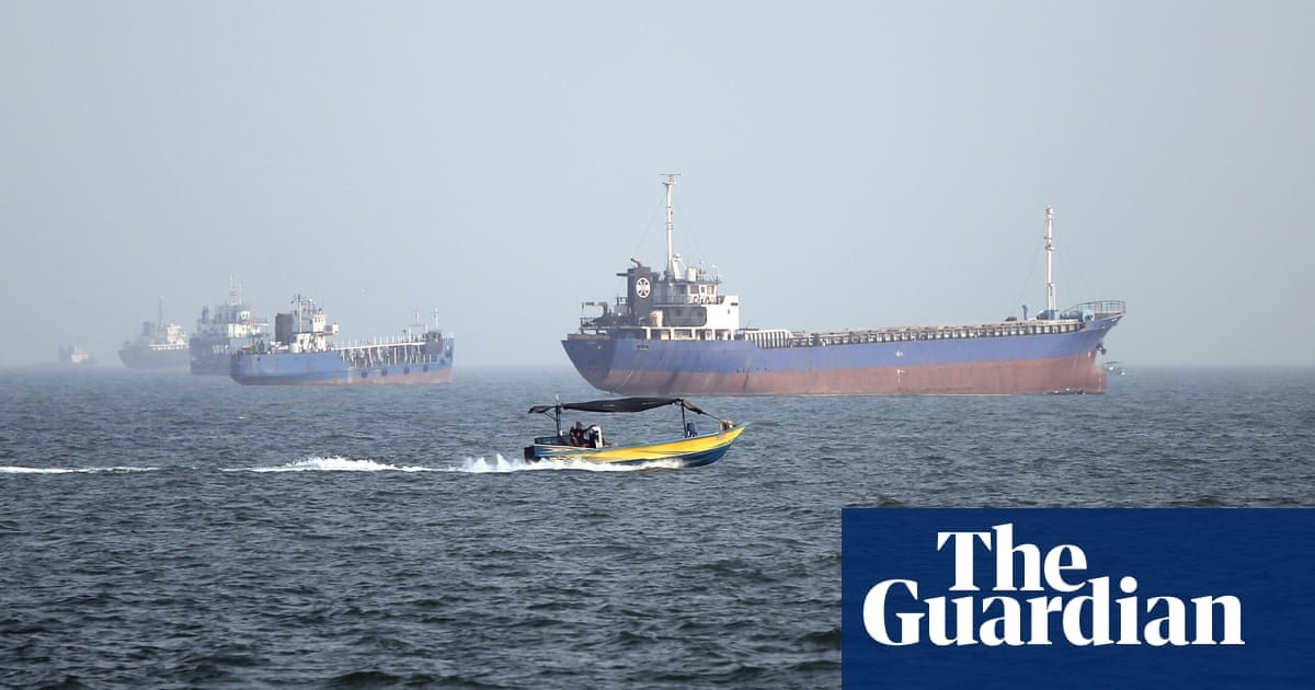 US says Iranian tankers ‘destroyed’ after missile attacks on American warship