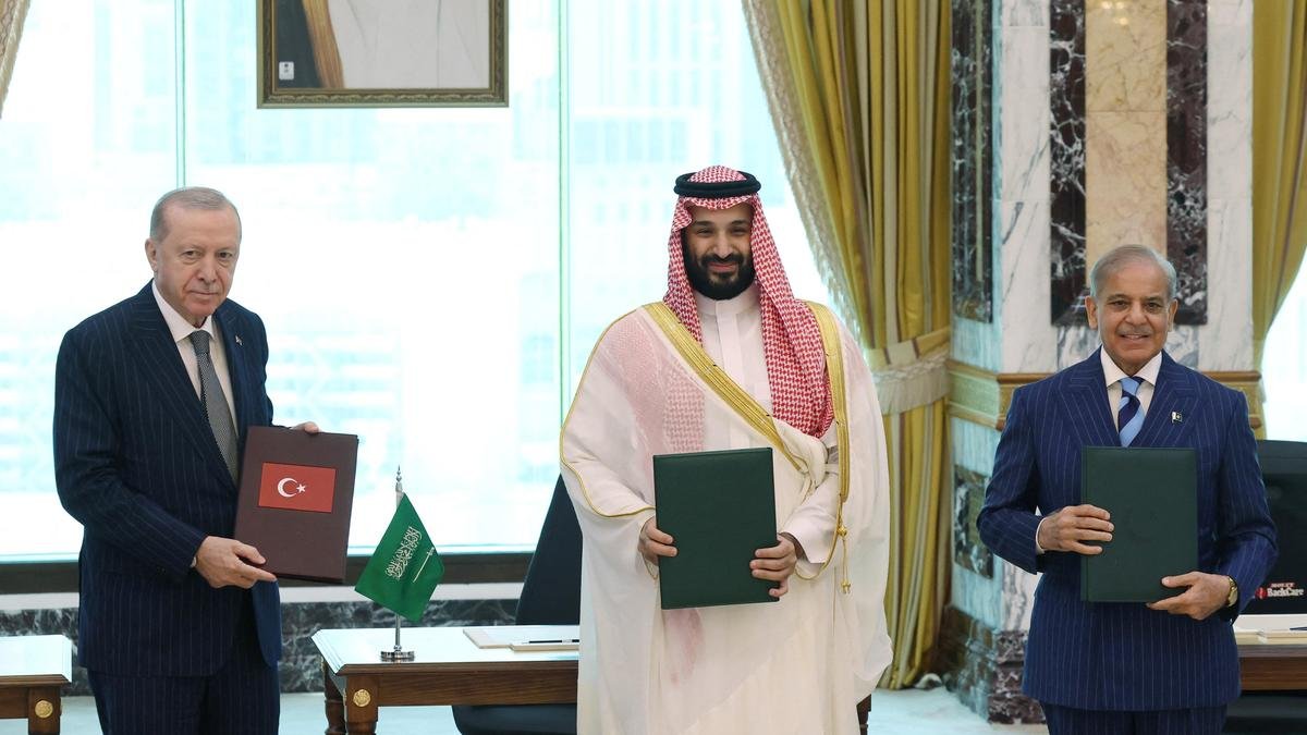 Saudi Arabia, Pakistan, Turkiye defence officials resolve to assist Riyadh in wake of Houthi attacks
