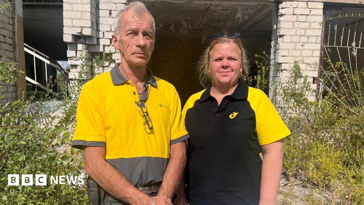 Ukraine's postal workers deliver lifeline under Russian fire