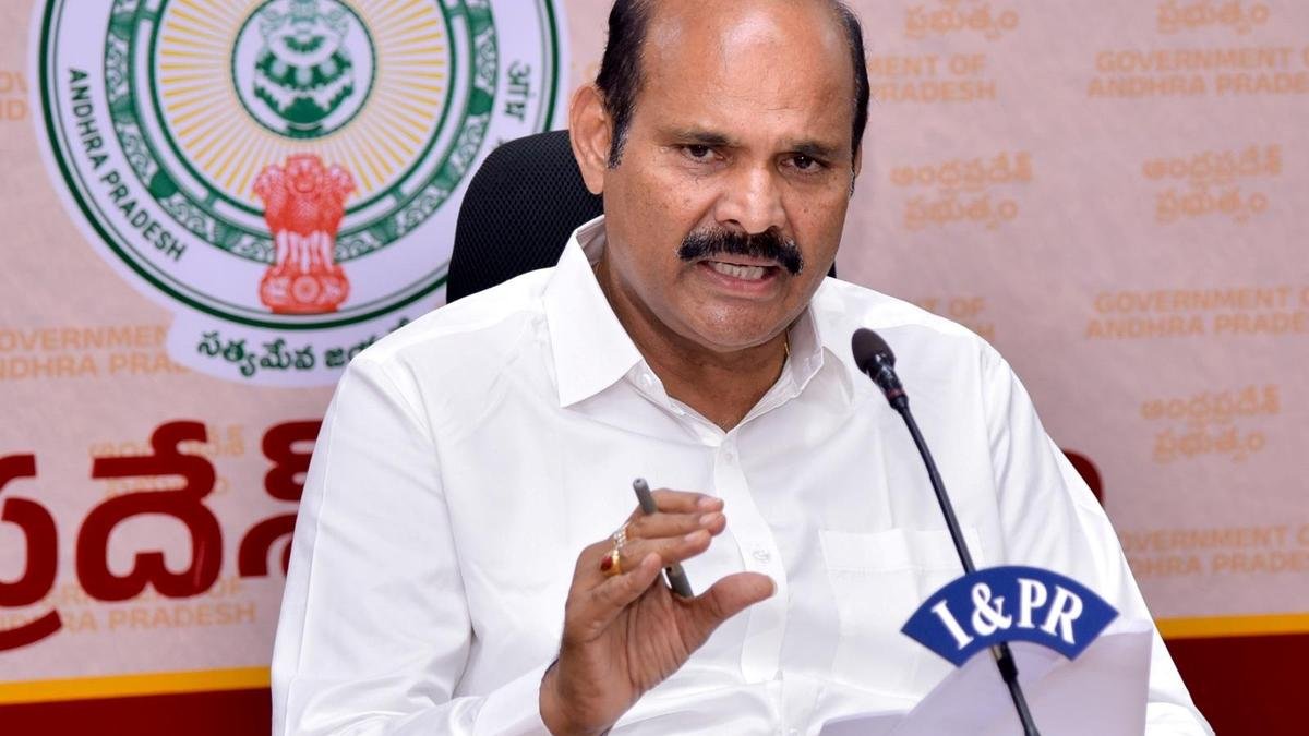 YSRCP liquor policy riddled with irregularities, alleges I&PR Minister