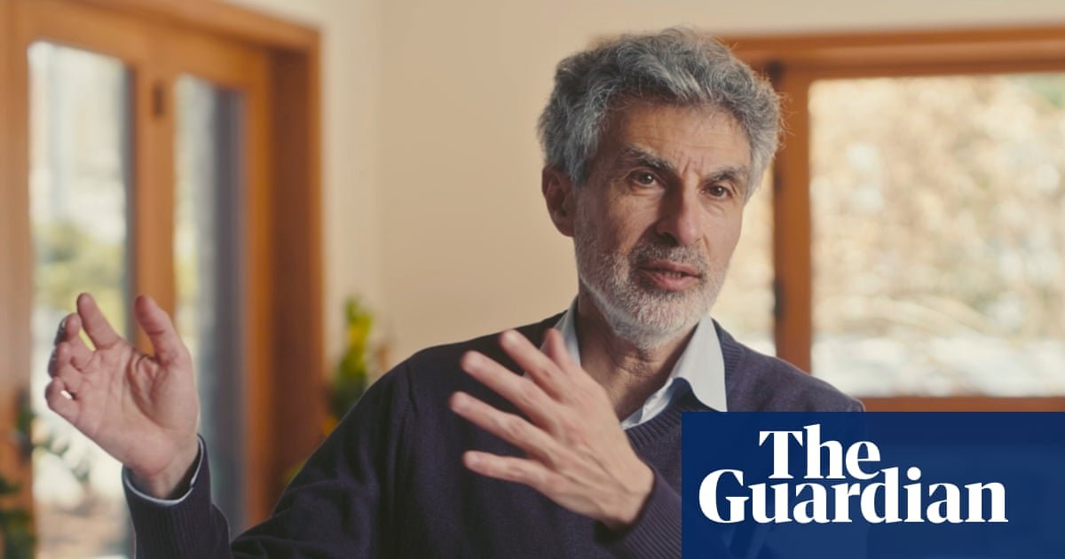 ‘Godfather of AI’ says tech regulation is nearing Covid-style pivot moment