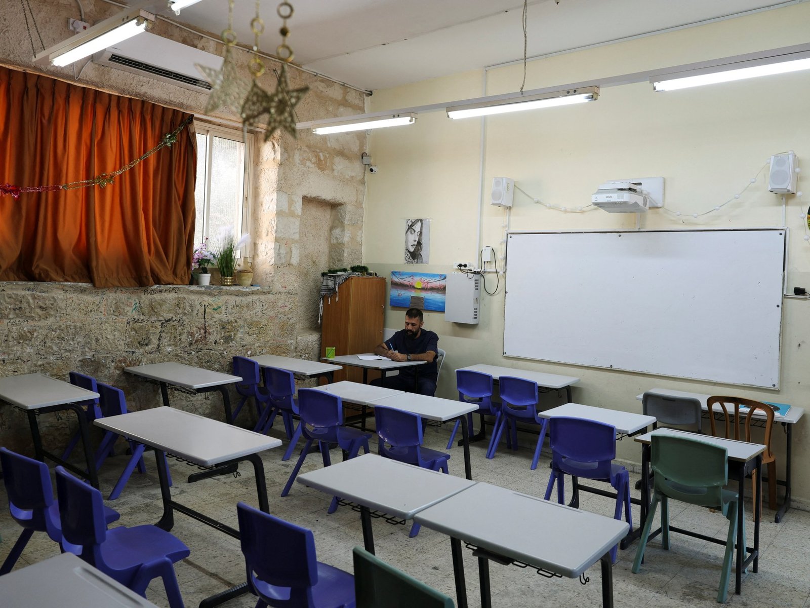 Jerusalem schools strike after Israel enforces curriculum and bans teachers
