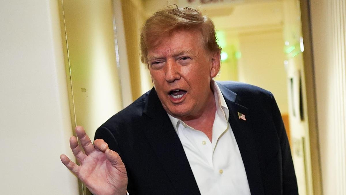 Second federal judge freezes Trump mail ballot order with U.S. Supreme Court poised to weigh in