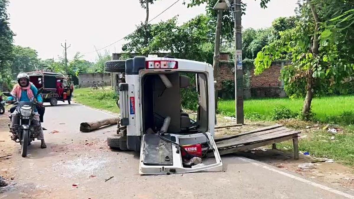 Police team attacked by angry villagers in Bihar’s Sitamarhi after husband of ward councillor shot dead by criminals