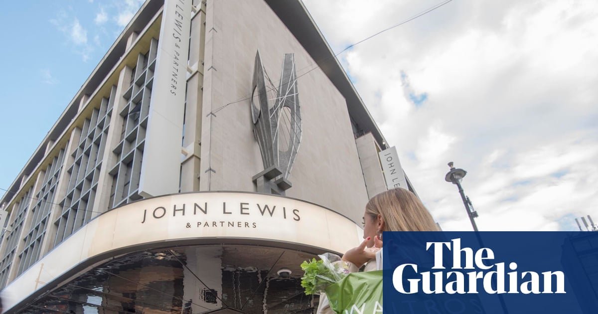 John Lewis losses widen to £124m as shopper confidence dips