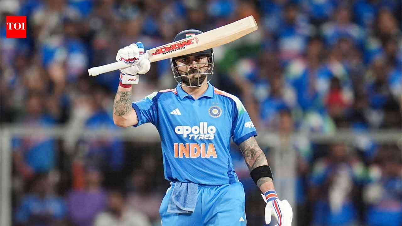 Kohli only the second after Tendulkar to reach 15,000 ODI runs