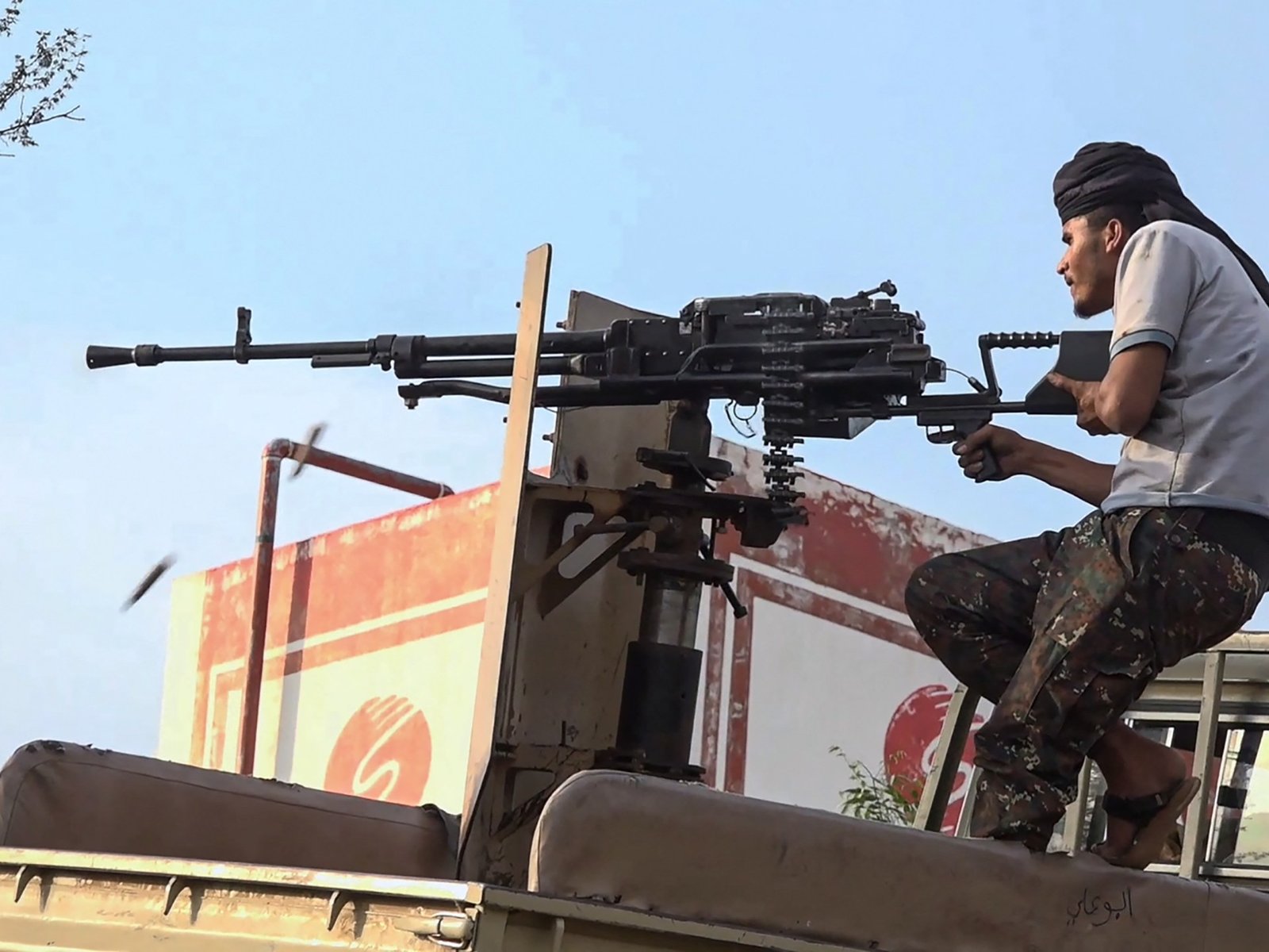 Houthi attacks on Saudi Arabia could activate defence pact, Pakistan says