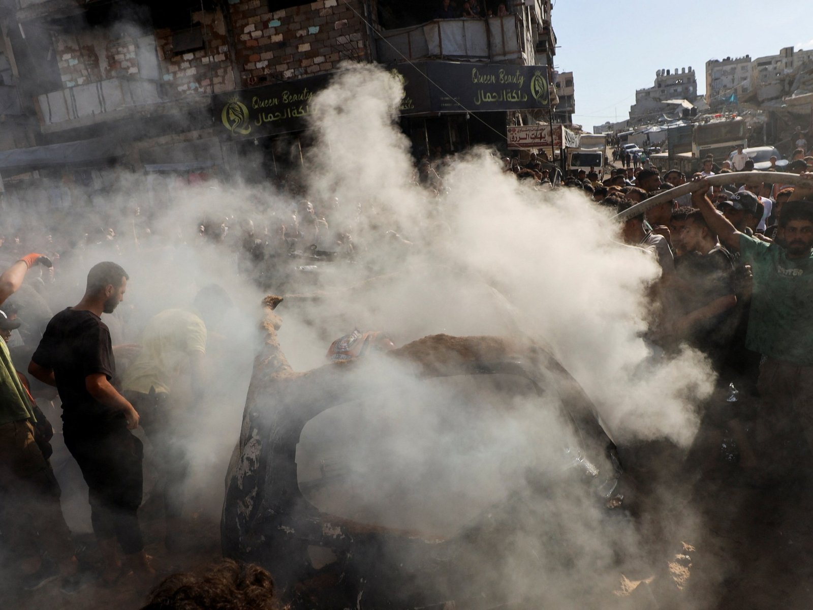 Israeli attacks on Gaza kill three, including a child