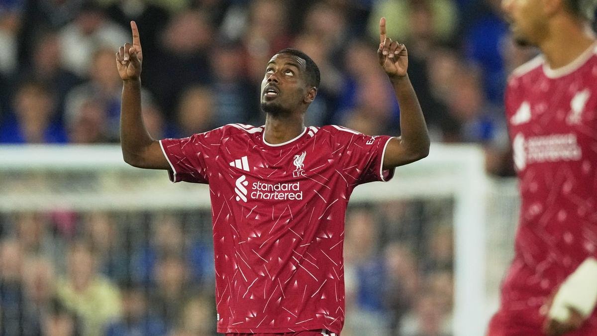 Isak nets double and Barcola debuts in Liverpool’s first win of season under new coach