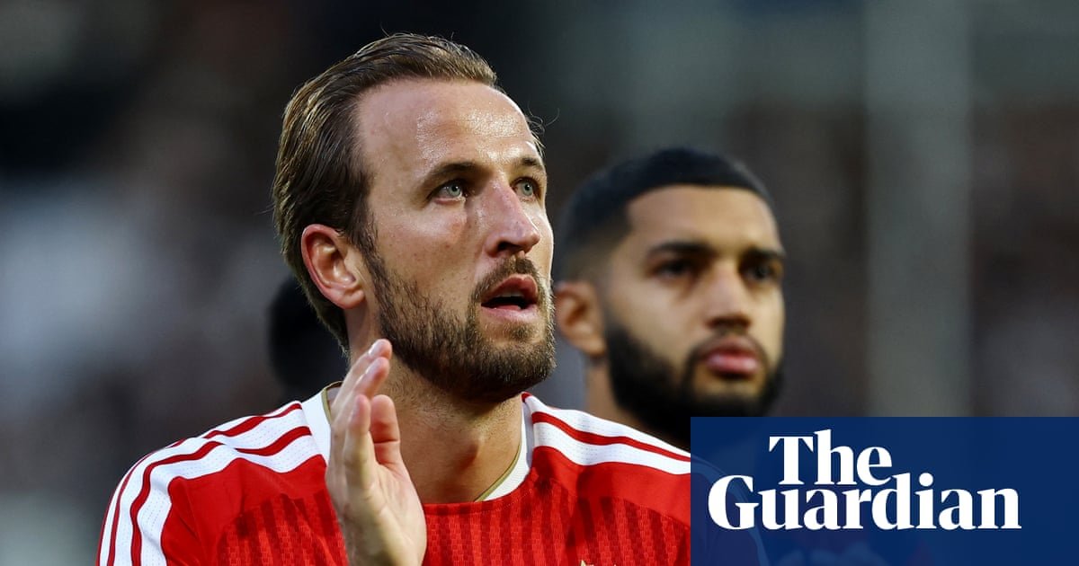 Kane on target, Barcelona stay perfect and Ballon d’Or debate – Football Weekly