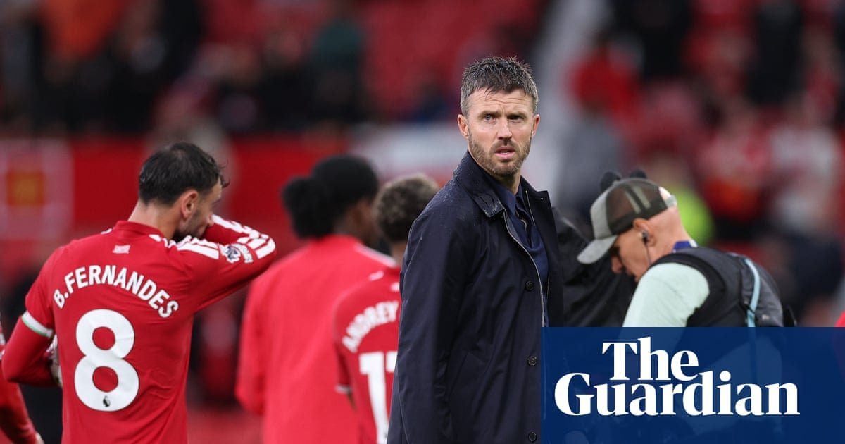 Febrile Manchester derby awaits amid growing rift between United fans and club