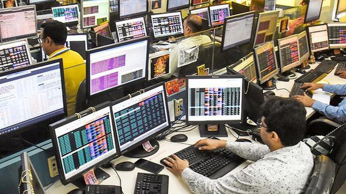 Markets trade flat in early deals amid elevated crude oil prices, geopolitical tensions