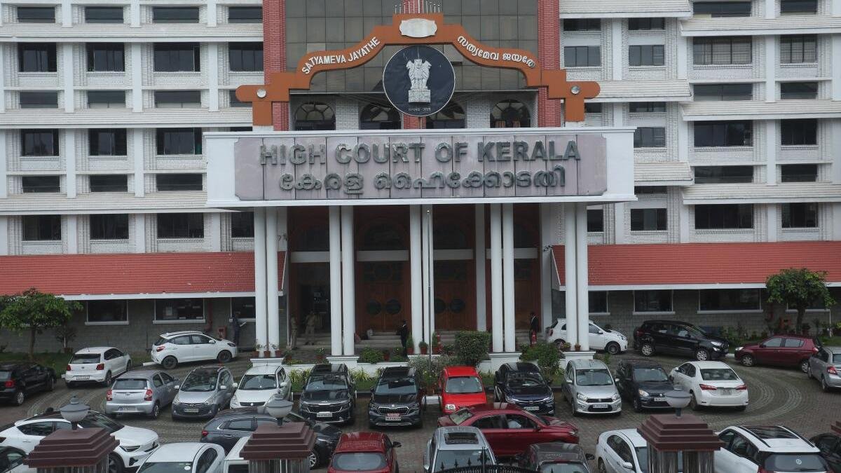 Kerala HC raps authorities over road safety failures, reckless driving by heavy vehicles