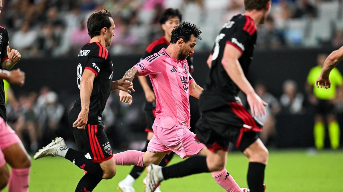 Lionel Messi scores twice in first game since Argentina retirement, Inter Miami beats DC United