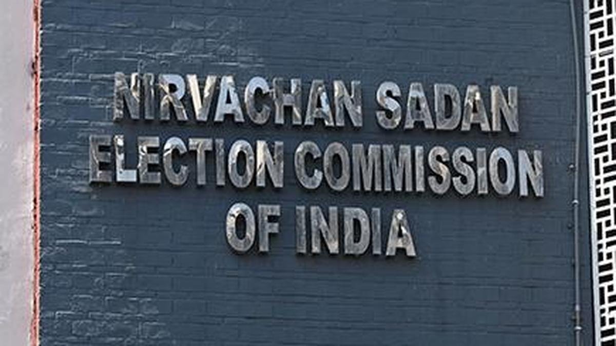 When Election Commission was rocked by internal disputes | Explained