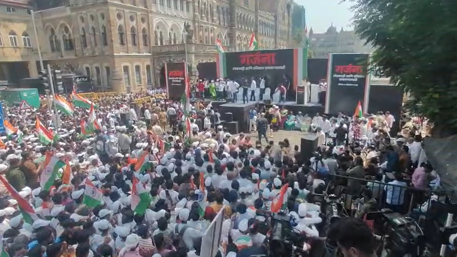 Thackeray brothers protest LIVE: Uddhav, Raj Thackeray lead march against CEC Gyanesh Kumar in Mumbai