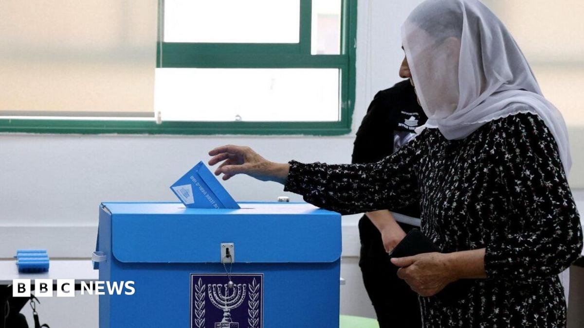 Netanyahu and Eisenkot face difficult paths to power as neither set to win majority