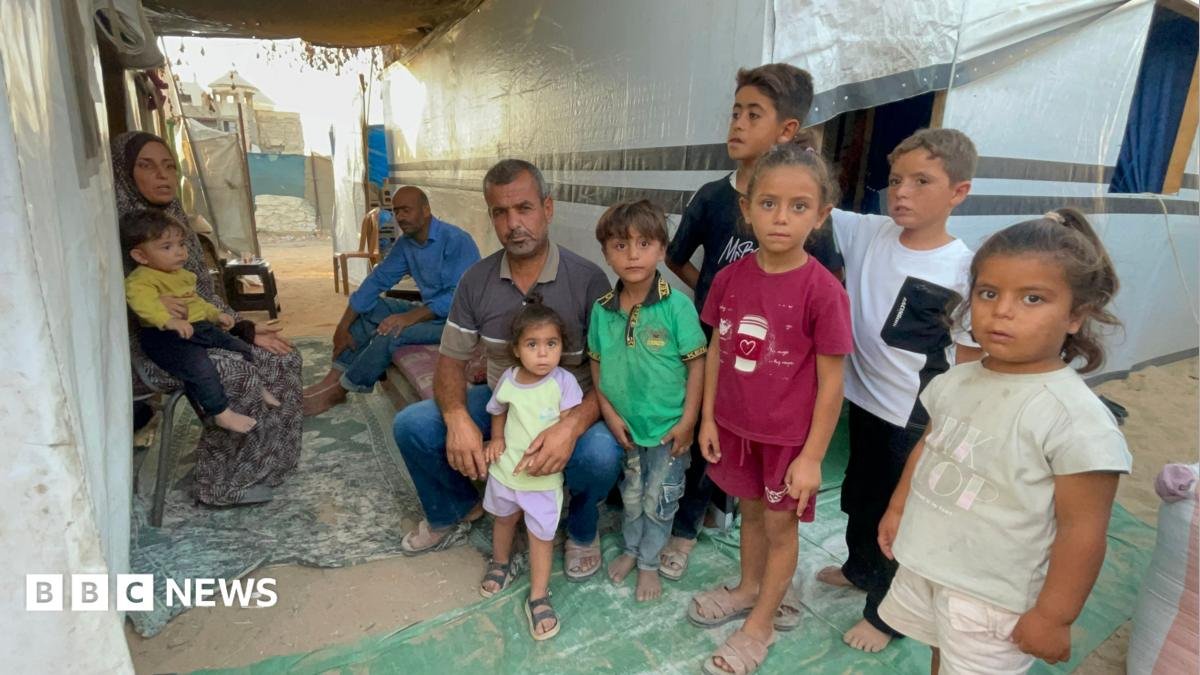Funding shortages force World Food Programme to cut aid to Gaza