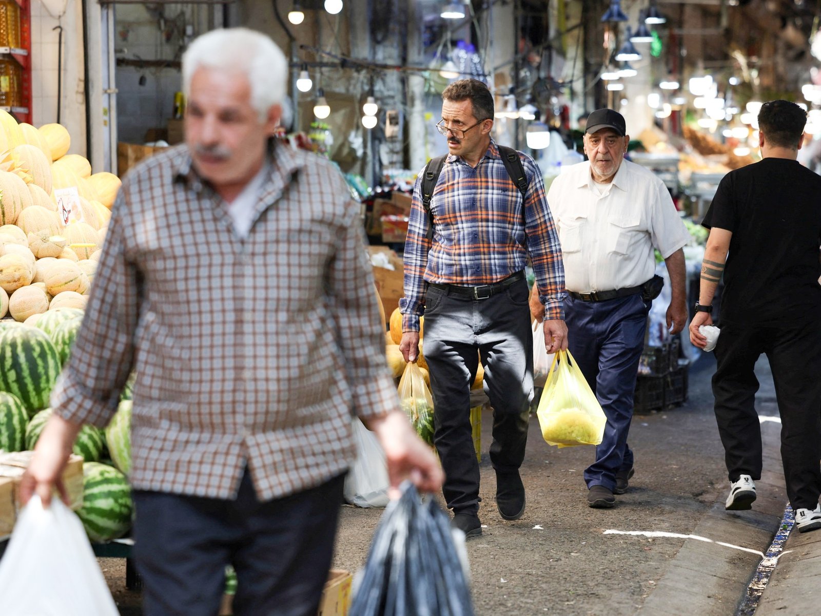 What new measures is Iran taking to counter US economic pressure?
