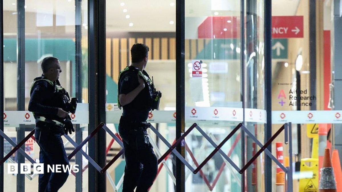 Warning signs over threats to Australian politicians were rising before MP hit by car