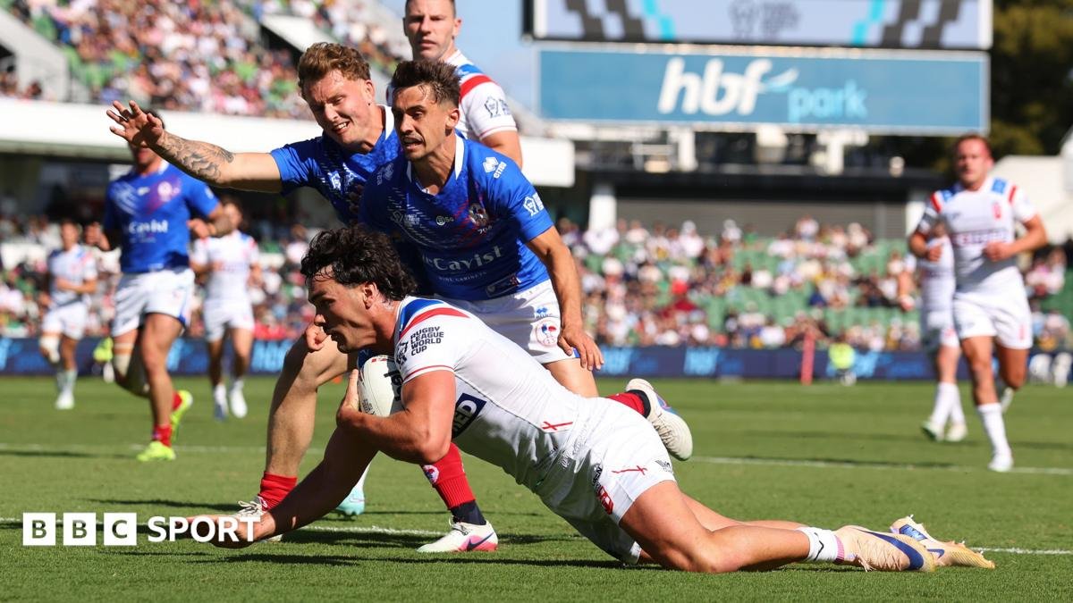 England thrash France to keep alive World Cup hopes