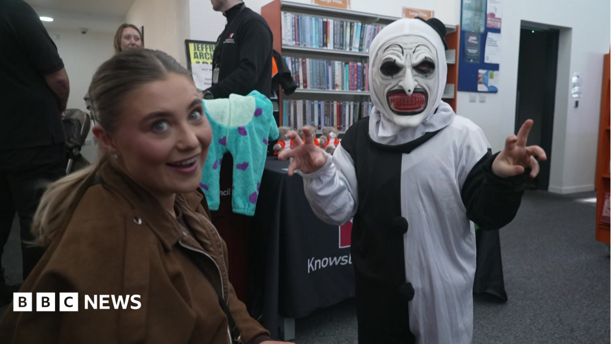 Parents turn to costume swap to cut Halloween costs