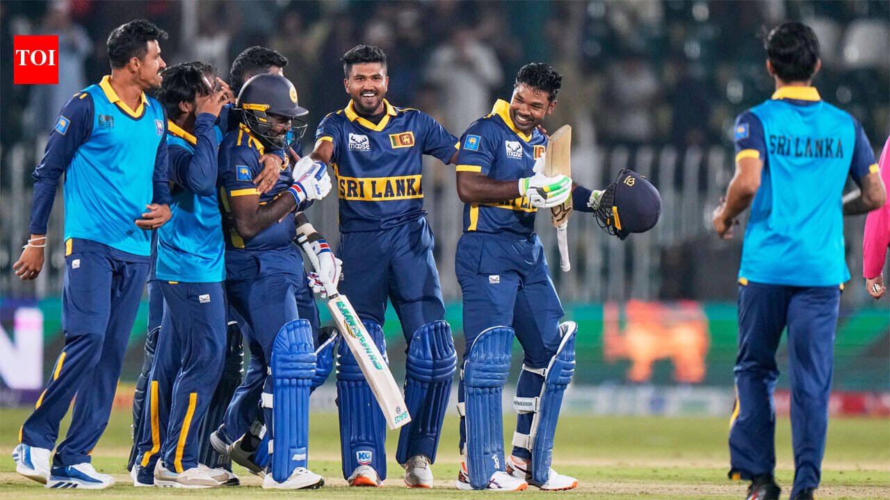 93 fours, 552 boundary runs! All the records as SL pull off historic ODI chase vs ENG