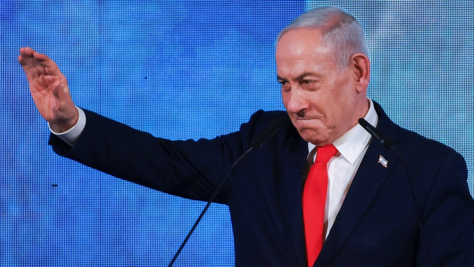 Israel election results LIVE: Netanyahu bloc leads with 53, Eisenkot has 48, Arab parties at 19 as counting underway