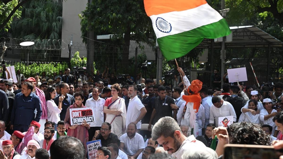 CEC row LIVE updates: Several INDIA bloc MPs detained by police during march to ECI
