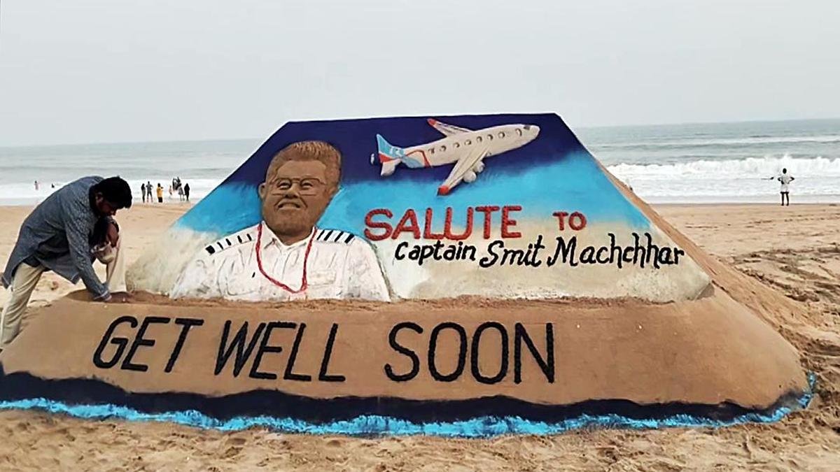 Netanyahu invites ‘true hero’ Indian flydubai captain to Israel