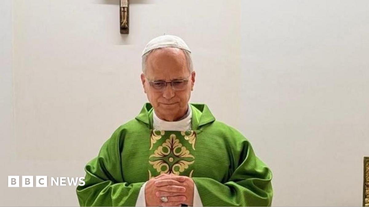Pope pictured for first time since surgery and cancer diagnosis
