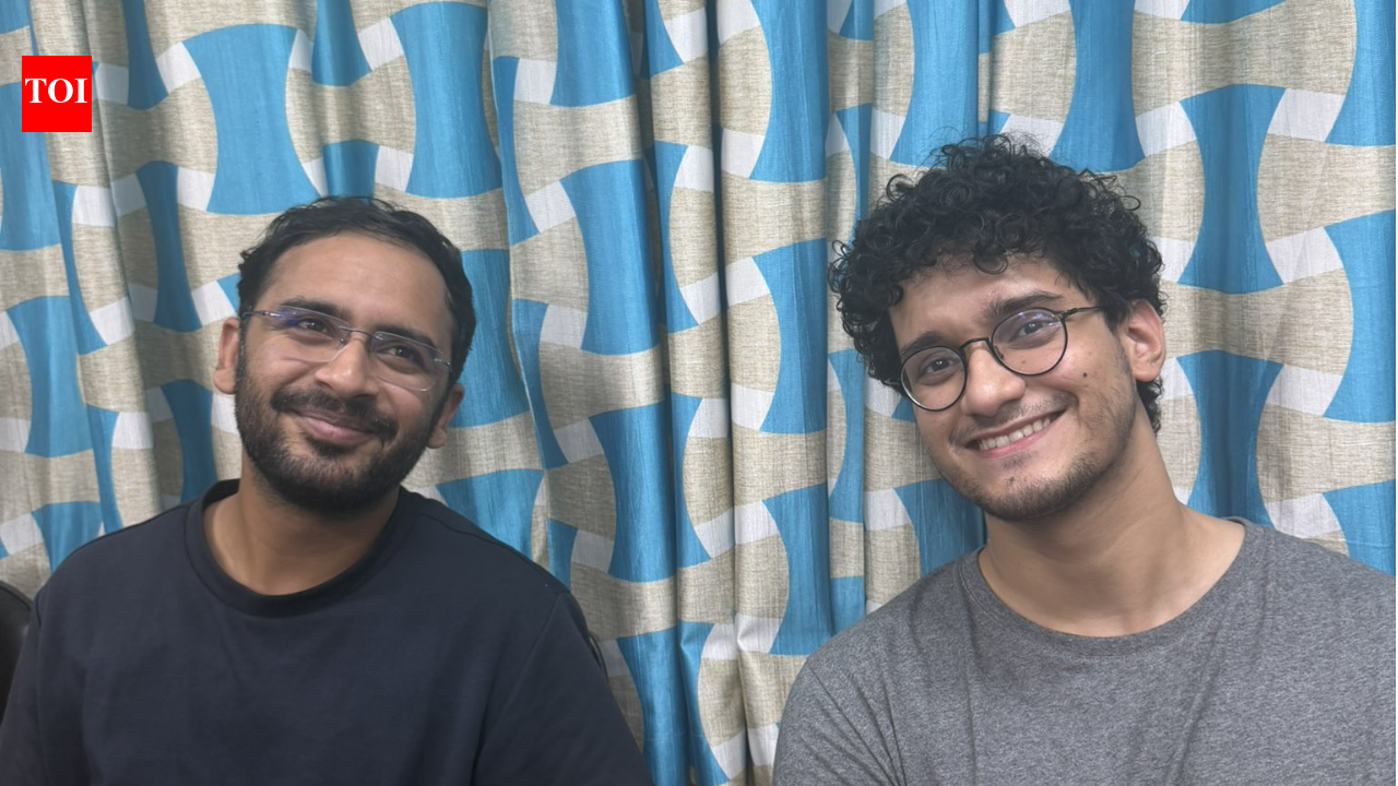 Watch: 'Inquilab Zindabad', CJP leaders Saurav Das & Ashutosh Ranka come out of Tihar Jail