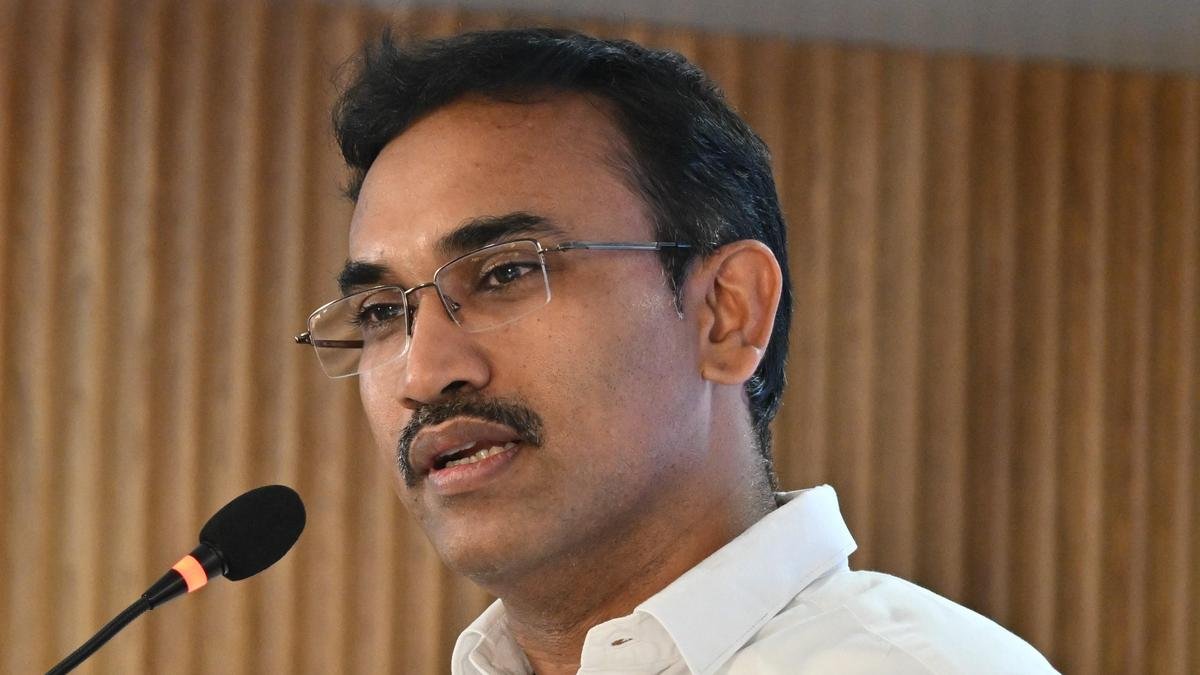 Health Minister accuses DMK of playing ‘cheap politics’