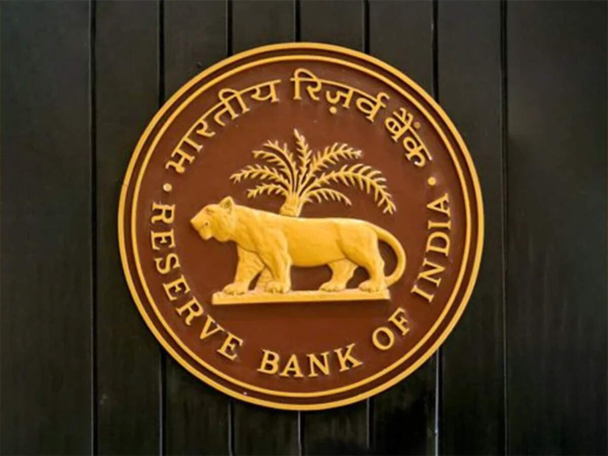 RBI’s forward dollar sales surge to record $200 billion in August